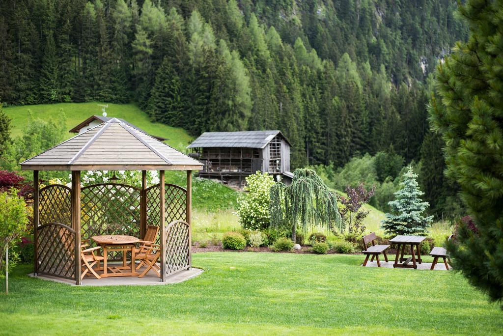Apartment Suliva Santa Cristina Val Gardena Bagian luar foto